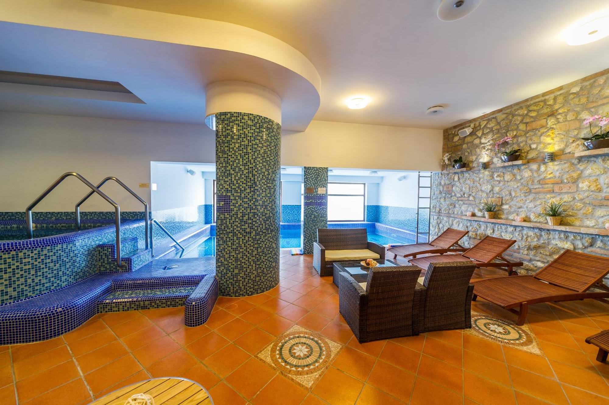 Bock Hotel Ermitage Villany Bagian luar foto