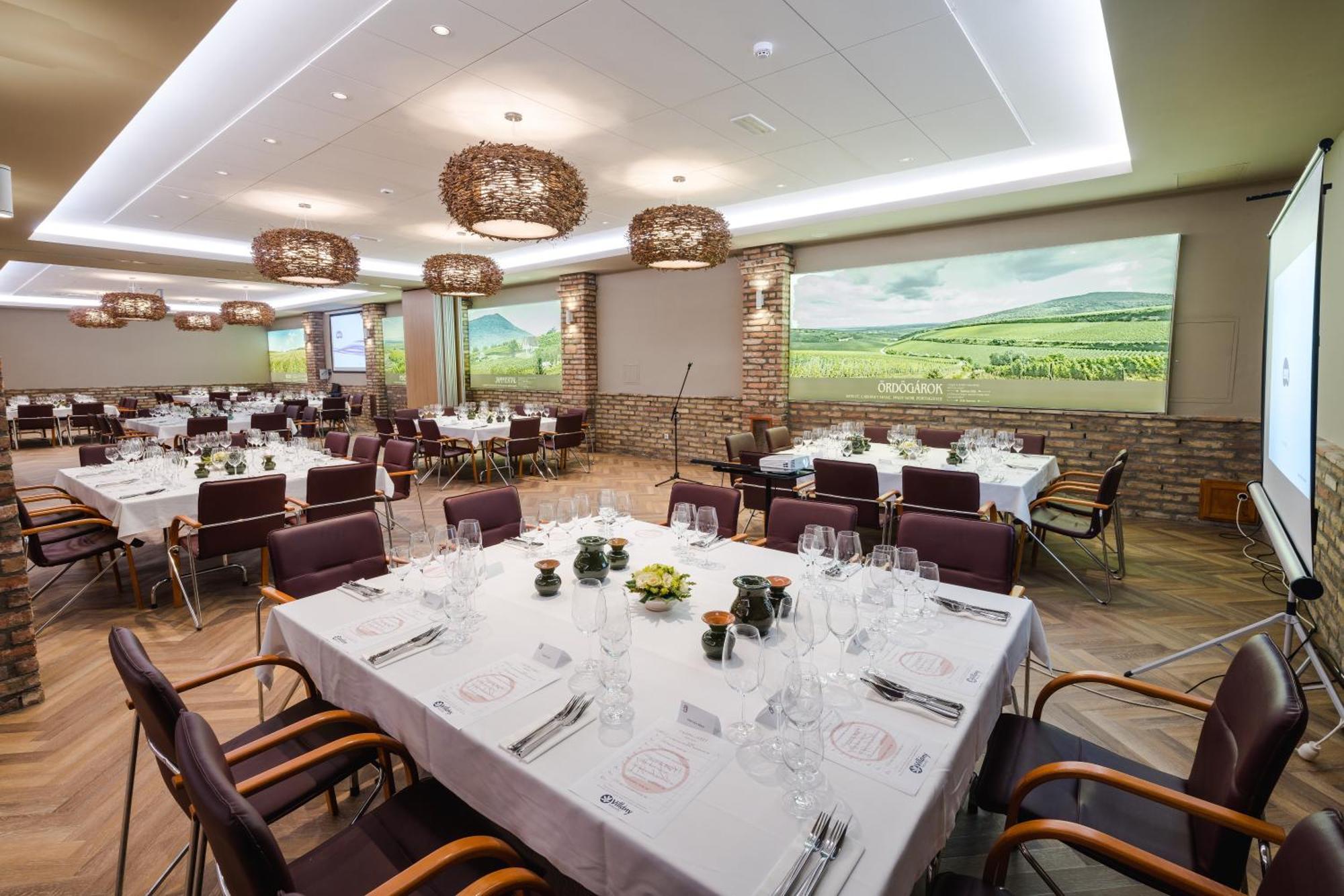 Bock Hotel Ermitage Villany Bagian luar foto