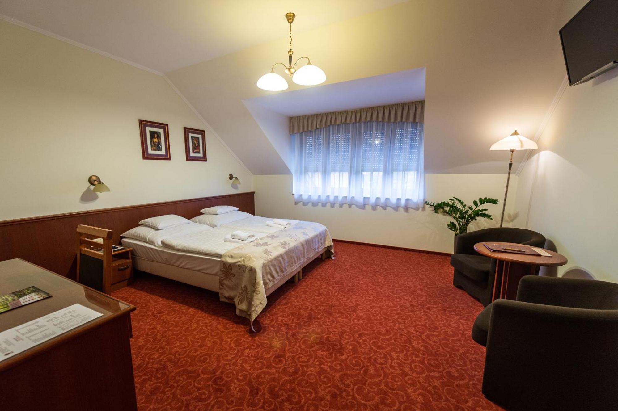 Bock Hotel Ermitage Villany Bagian luar foto